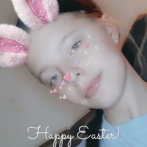 Meet your Posher, Cyra